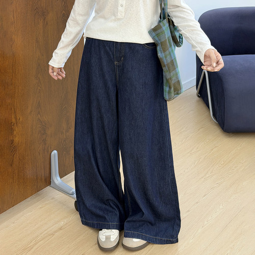 宛宛大码阔腿牛仔裤女早秋新款胖mm显瘦垂感梨型身材直筒休闲裤