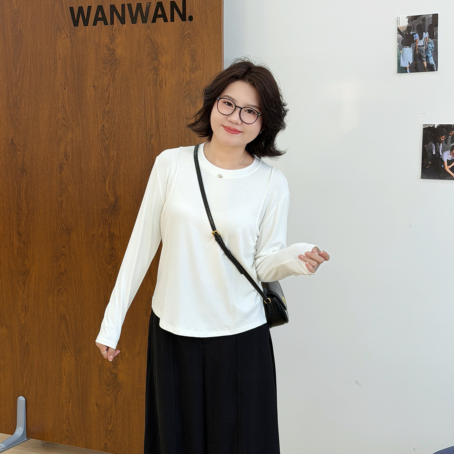 宛宛大码女装春秋新款胖MM修身内搭打底显瘦圆领正肩长袖T恤上衣