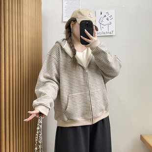 女秋装 条纹连帽针织开衫 宽松慵懒风毛衣外套 胖mm休闲长袖 宛宛大码