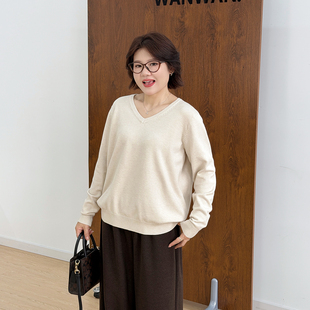 宛宛大码宽松显瘦v领针织上衣女秋冬新款胖mm黑色内搭毛衣打底衫