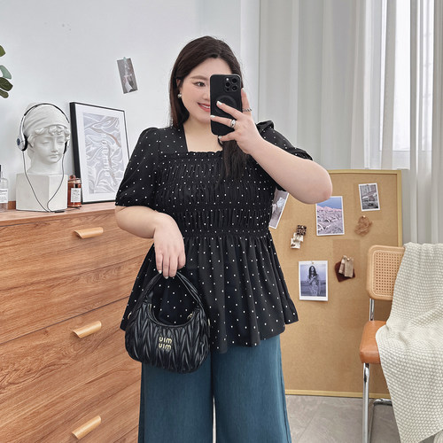宛宛家波点小衫百搭时尚