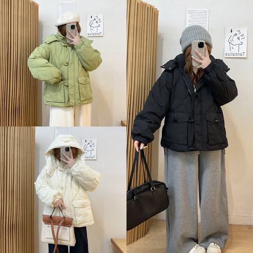 宛宛大码女装冬季新款胖mm白鸭绒牛角扣气质连帽宽松羽绒服外套潮