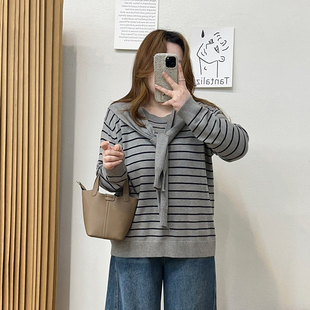 上衣 女秋冬胖mm显瘦遮肚正肩披肩针织衫 宛宛大码 条纹假两件打底衫