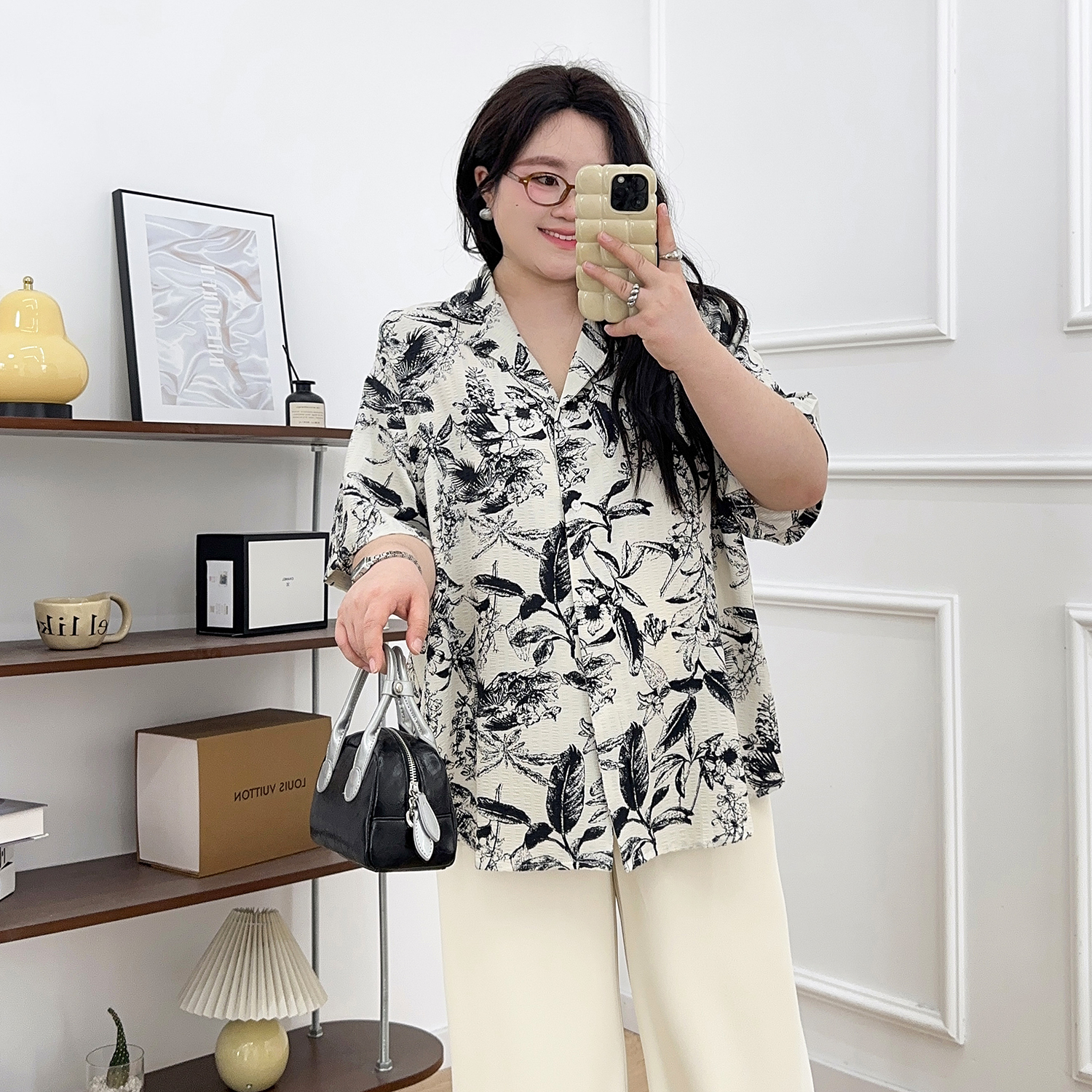 宛宛大码女装胖妹妹文艺衬衫T恤半袖夏宽松显瘦遮肉百搭上衣通勤