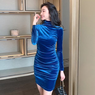金丝绒连衣裙女秋冬性感新款高领褶皱收腰显瘦气质修身包臀打底裙