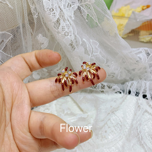 璀璨红色烟花锆石耳钉气质轻奢小众设计感独特高级百搭耳饰