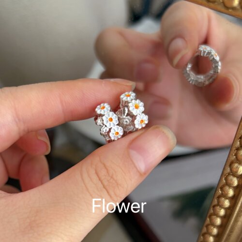 小雏菊圈圈耳扣气质轻奢小众设计时尚百搭甜美设计感小花朵耳环