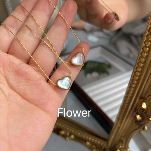设计师款贝母桃心钛钢锁骨链