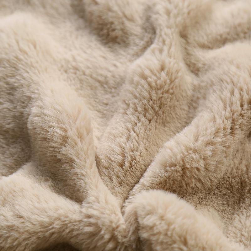 兔毛绒抱枕被子多功能轻奢办公室