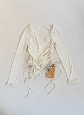 Tèbianco白茶•手工立体花朵装饰真丝拼接长袖T恤不对称打底上衣