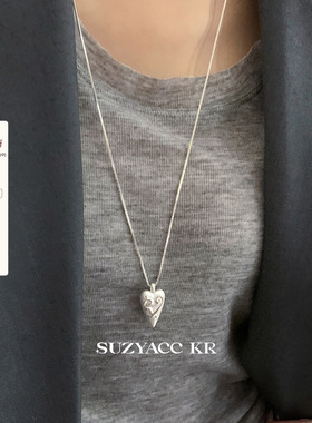 suzyacc kr哑光图腾立体爱心毛衣链简约个性百搭小众质感长项链女
