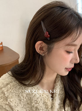 suzyacc kr覆盆子巧克力红色爱心侧边夹法式复古高级感百搭刘海夹
