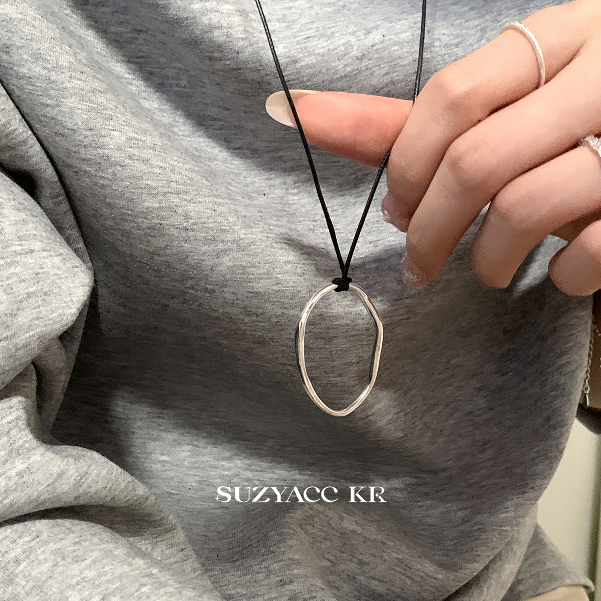 suzyacc kr极简设计感纯银几何椭圆毛衣链甜酷个性嘻哈高级长项链
