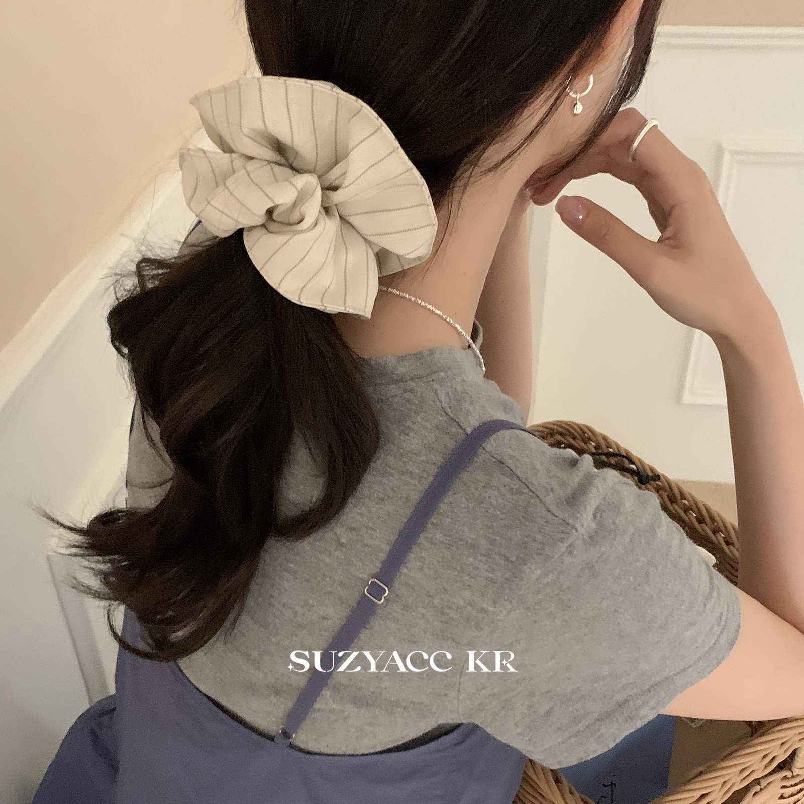 suzyacc kr精致通勤Earlobe同款条纹大肠圈韩国小众设计百搭发圈