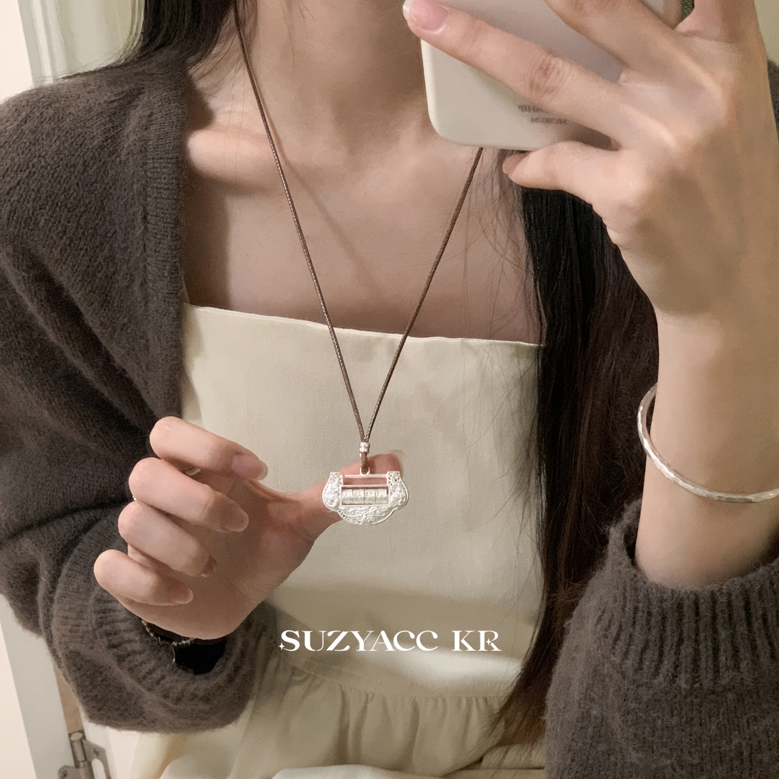 suzyacc kr轻奢足银平安锁项链国风本命年小众高级感长款毛衣链