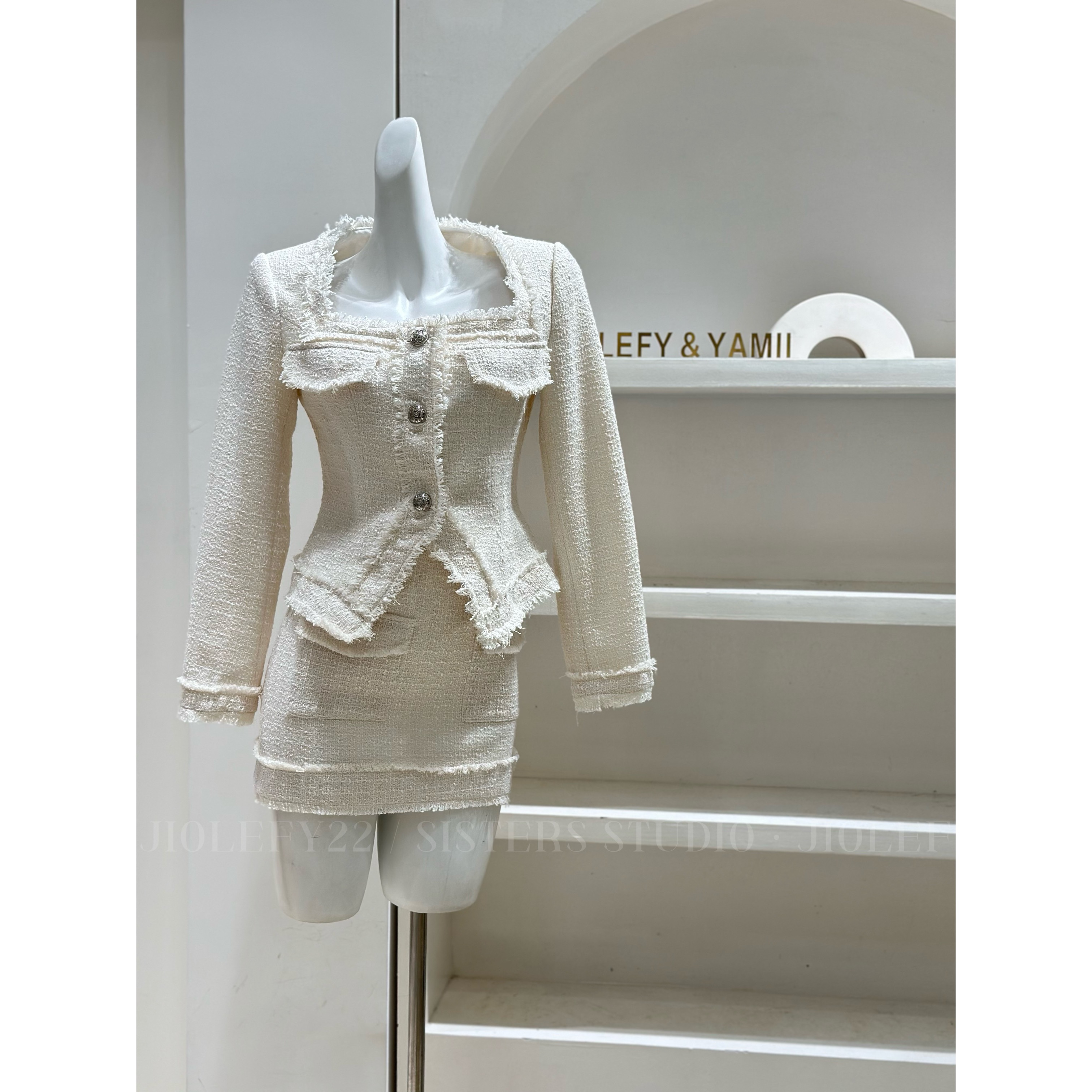 JIOLEFY2富家千金风法式方领外套女秋季气质高级感半裙小香风套装
