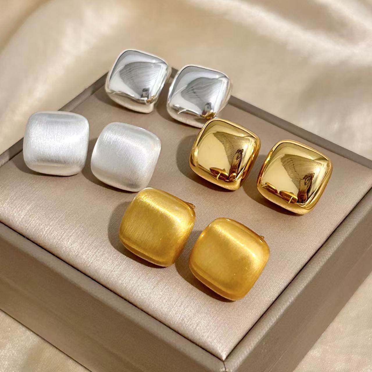 简约小众设计光面磨砂方形耳钉轻奢感时尚气质百搭耳环耳饰,饰品/流行首饰/时尚饰品新,耳钉,淘宝优惠券,粉丝福利购,淘宝优惠卷