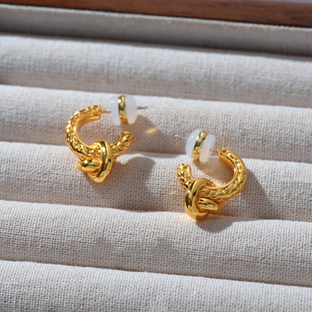 法式金属缠绕打结耳饰s925银针耳钉欧美轻奢小众设计气质耳环,饰品/流行首饰/时尚饰品新,耳环,淘宝优惠券,粉丝福利购,淘宝优惠卷