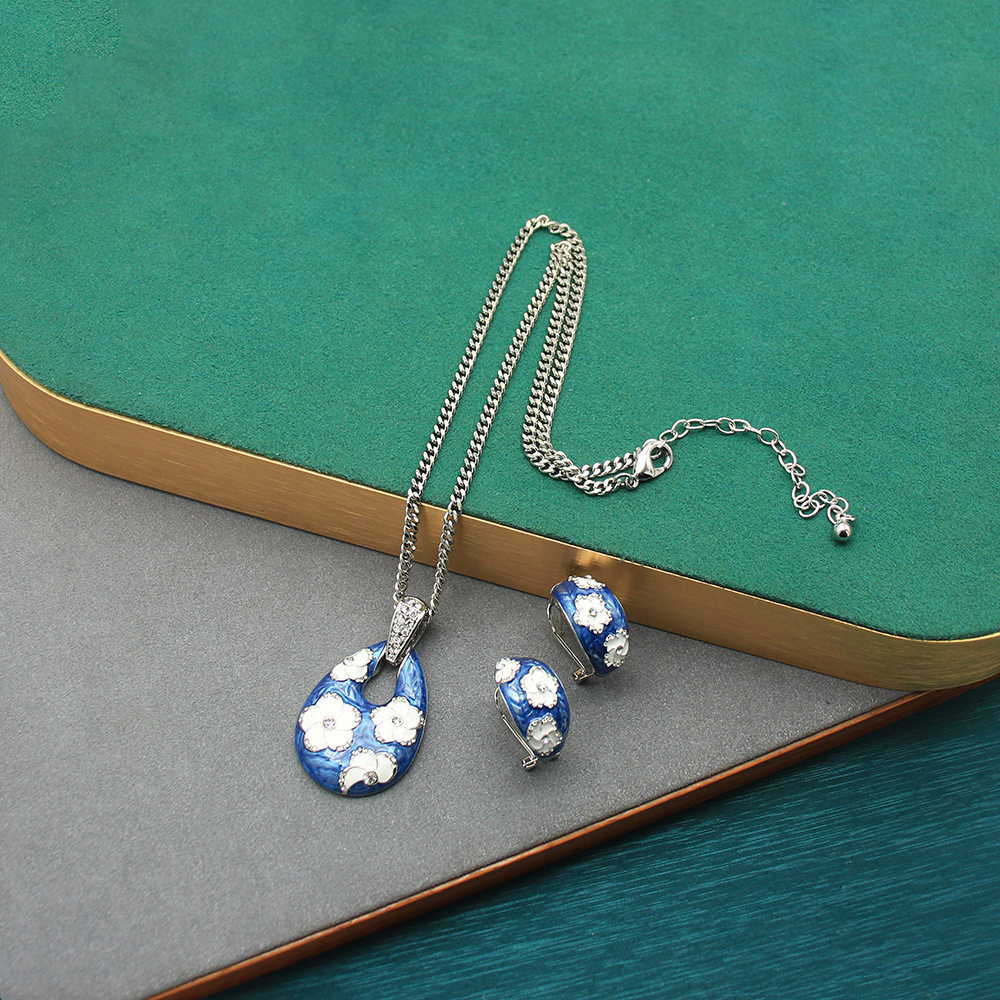 复古国风蓝白珐琅滴油山茶花镶钻吊坠项链耳钉套装中古风套装,饰品/流行首饰/时尚饰品新,组合套装,淘宝优惠券,粉丝福利购,淘宝优惠卷