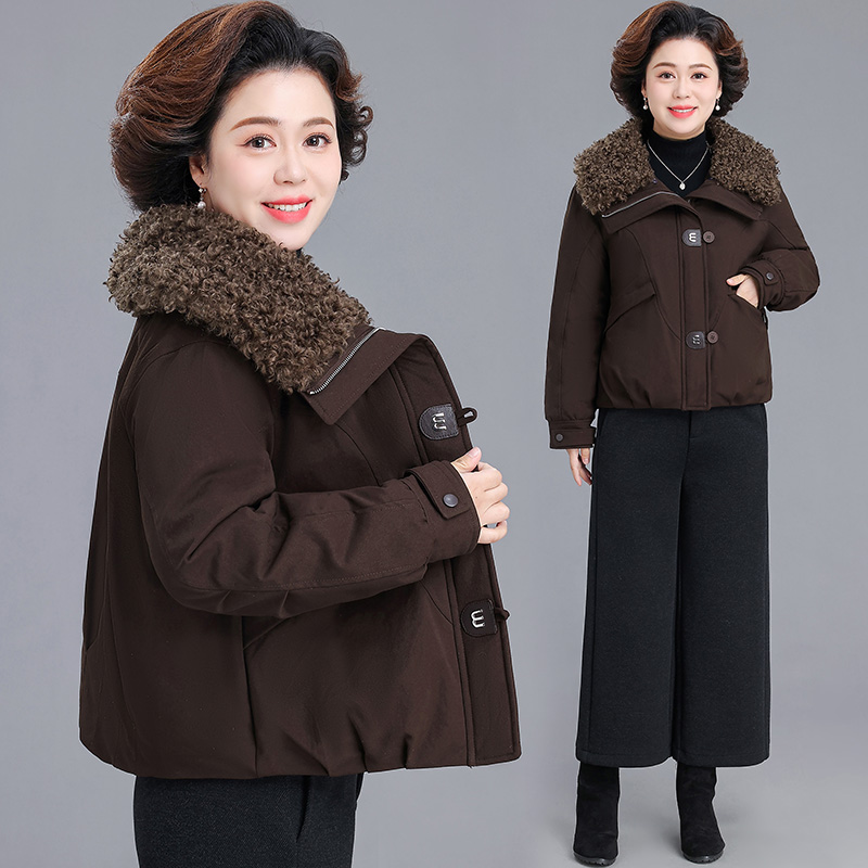 新款妈妈冬装减龄白鸭绒外套潮