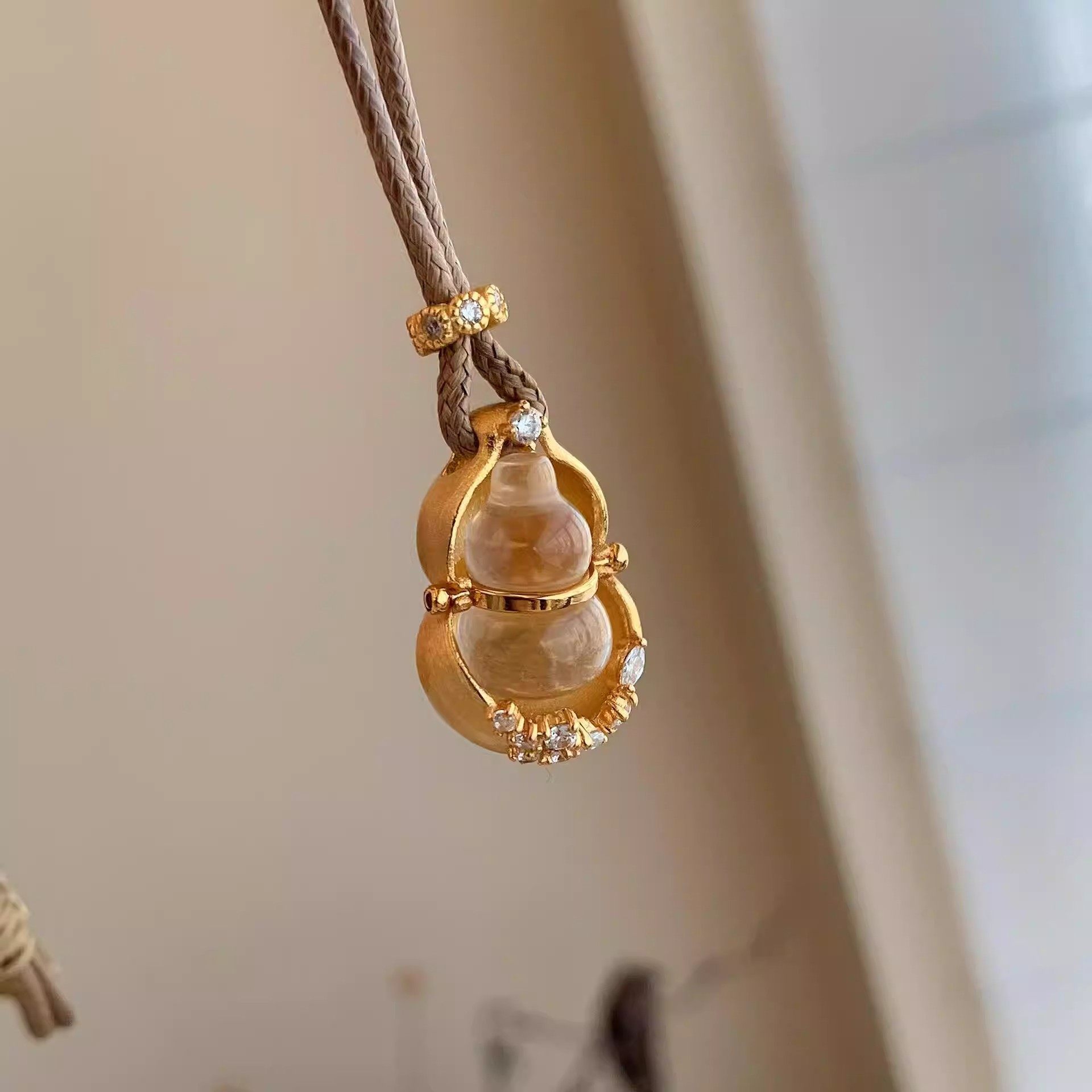 新款新中式镶钻葫芦藏晶吊坠编绳项链女寓意福禄双全国风复古配饰,饰品/流行首饰/时尚饰品新,项链,淘宝优惠券,粉丝福利购,淘宝优惠卷