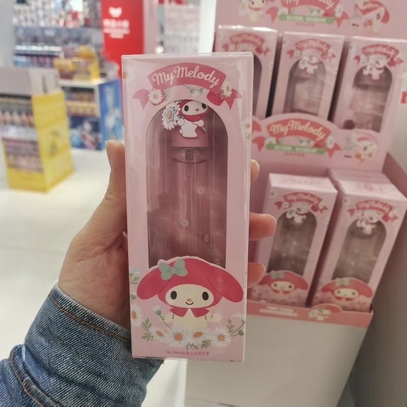 名创优品三丽鸥口袋香水史努比