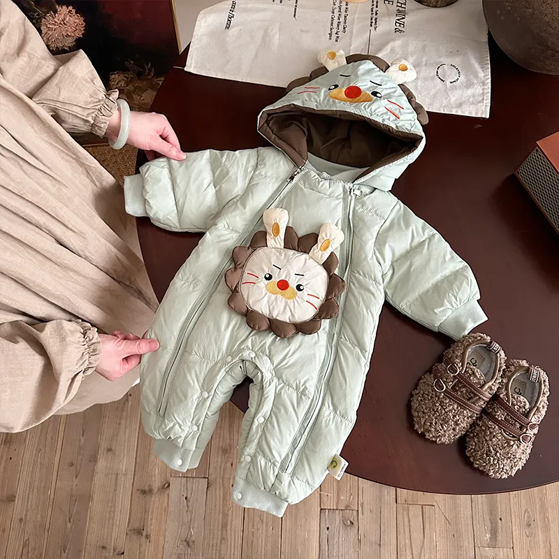 婴儿羽绒服2026新款冬季女宝宝加绒洋气羽绒连体衣外出服哈衣 a类