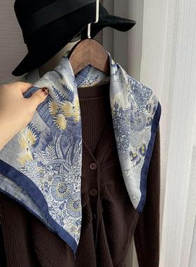 时尚印花蓝色棉麻小围巾方巾女士2024秋冬季新款护颈保暖妈妈丝巾