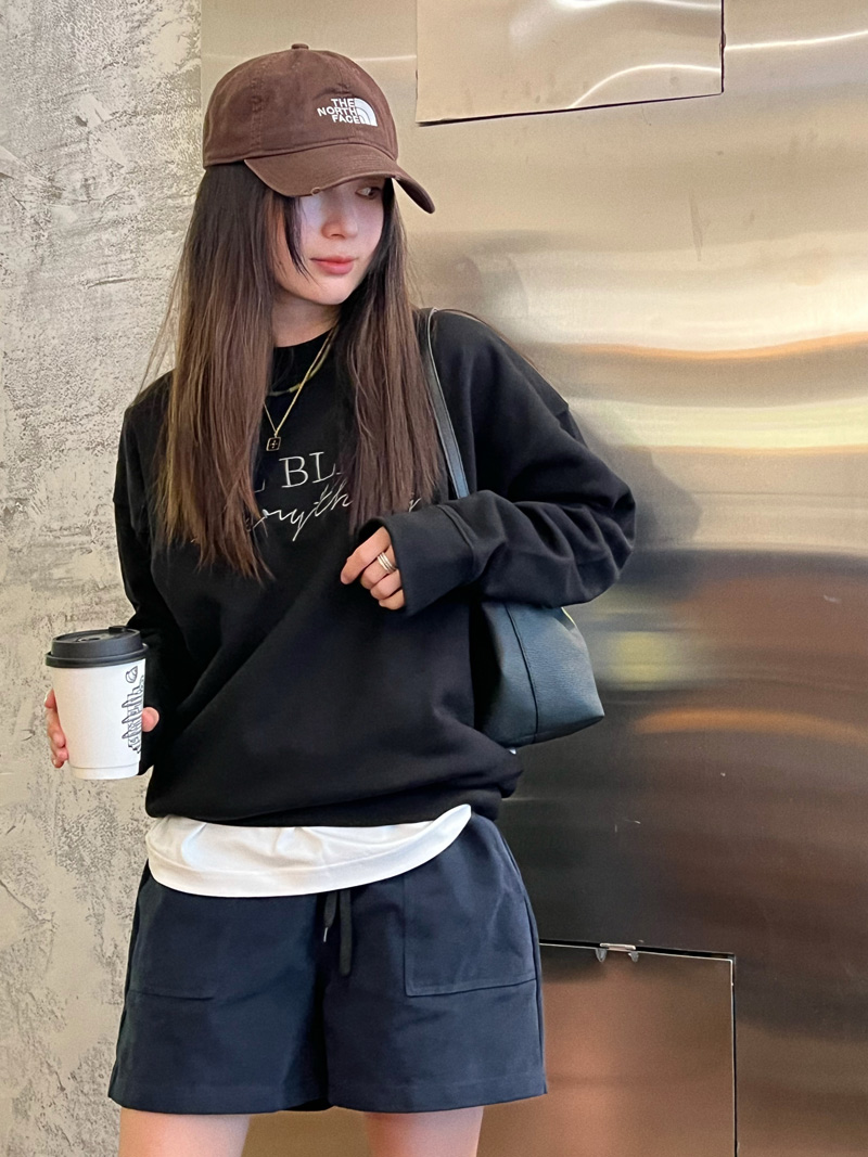 三色早秋圆领套头卫衣外套女