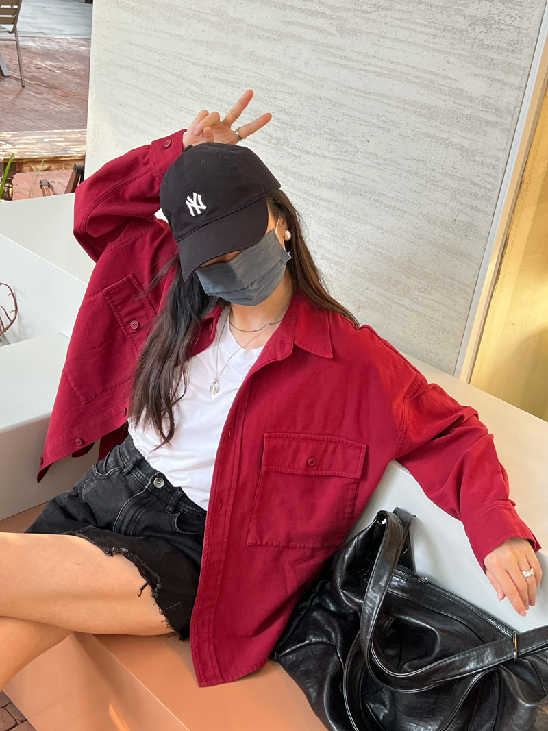 后背印花酒红色衬衫女