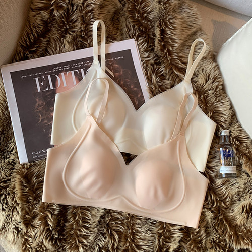 提未苏无钢圈大胸显小乳胶文胸