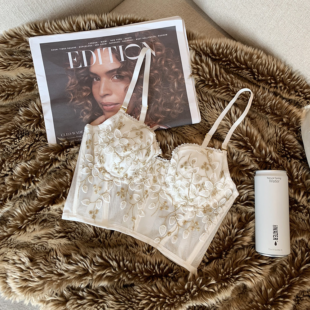 法式性感蕾丝内衣女内搭外穿记忆软钢圈小胸聚拢背心式文胸罩套装