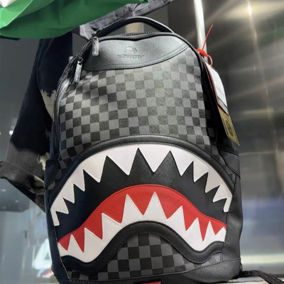 SGD经典棋盘格撞色鲨鱼嘴双肩包潮牌高中学生书包SG背包