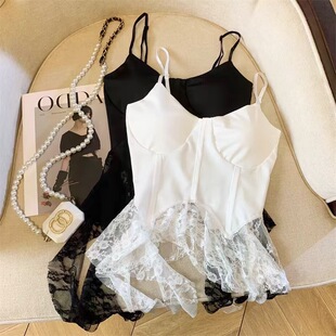飘逸纯色简约法式蕾丝拼接吊带背心女修身显瘦外穿白色黑色上衣新