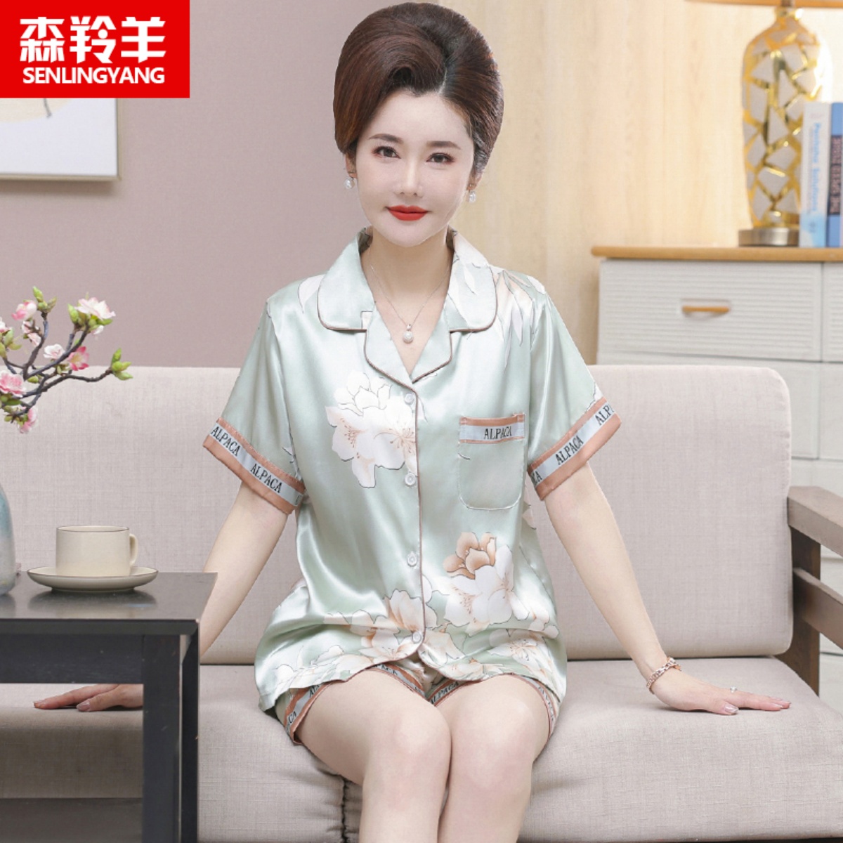 女士丝绸短袖短裤中年妈妈