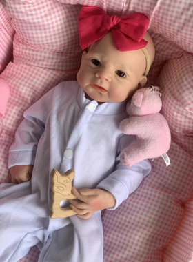 新款硅胶仿真baby reborn新生儿大小可换衣物高端礼品