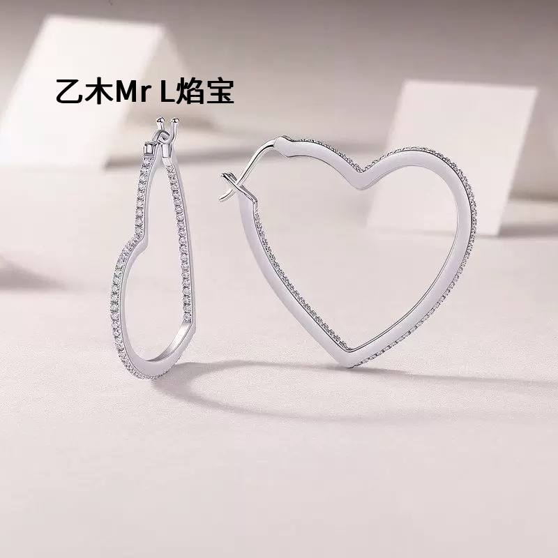 S925银新款心形耳圈女高级感 跨境亚马逊热卖莫桑石耳环2026新款