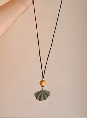 复古高级感银杏叶吊坠项链女配饰