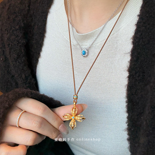 蜜蜂妈手作 新中式双面镂空绿松十字金刚杵项链女小众气质毛衣链