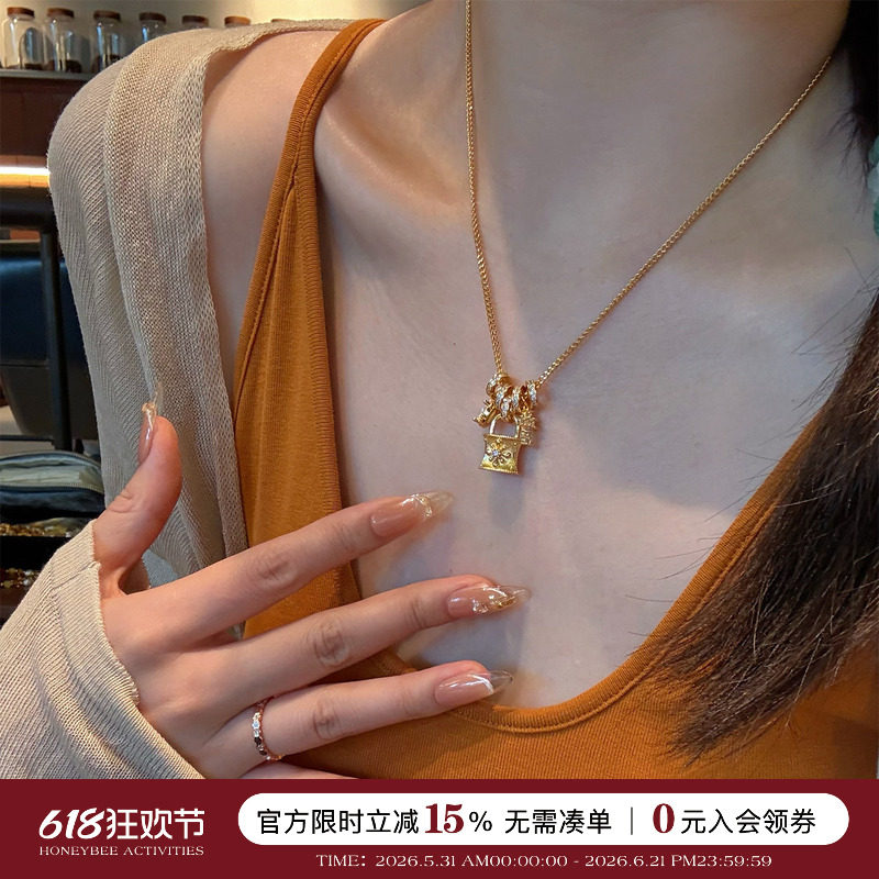 蜜蜂妈手作 有钱花跑环吊坠项链女生时髦高级感新款金色颈链配饰