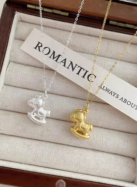 S999纯银童趣木马项链小众设计轻奢可爱摇摇马生肖吊坠足银锁骨链