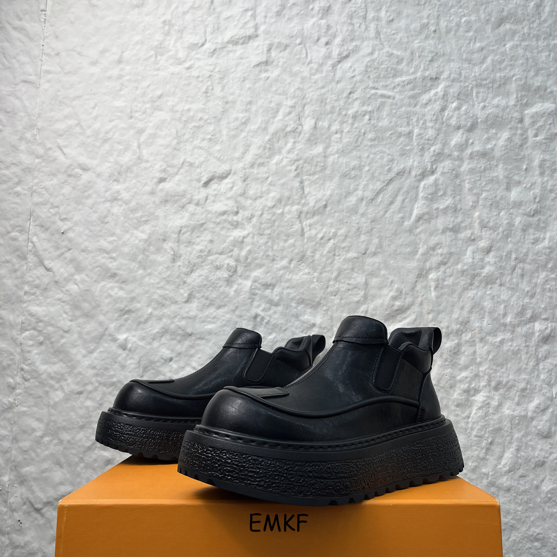 男鞋潮牌高级感百搭黑色切尔西靴增高复古痞帅加绒棉鞋厚底马丁靴,流行男鞋,切尔西靴,淘宝优惠券,粉丝福利购,淘宝优惠卷