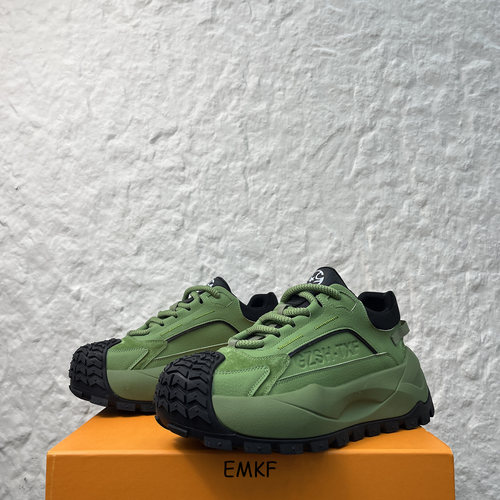 男鞋潮牌高级感百搭户外休闲鞋