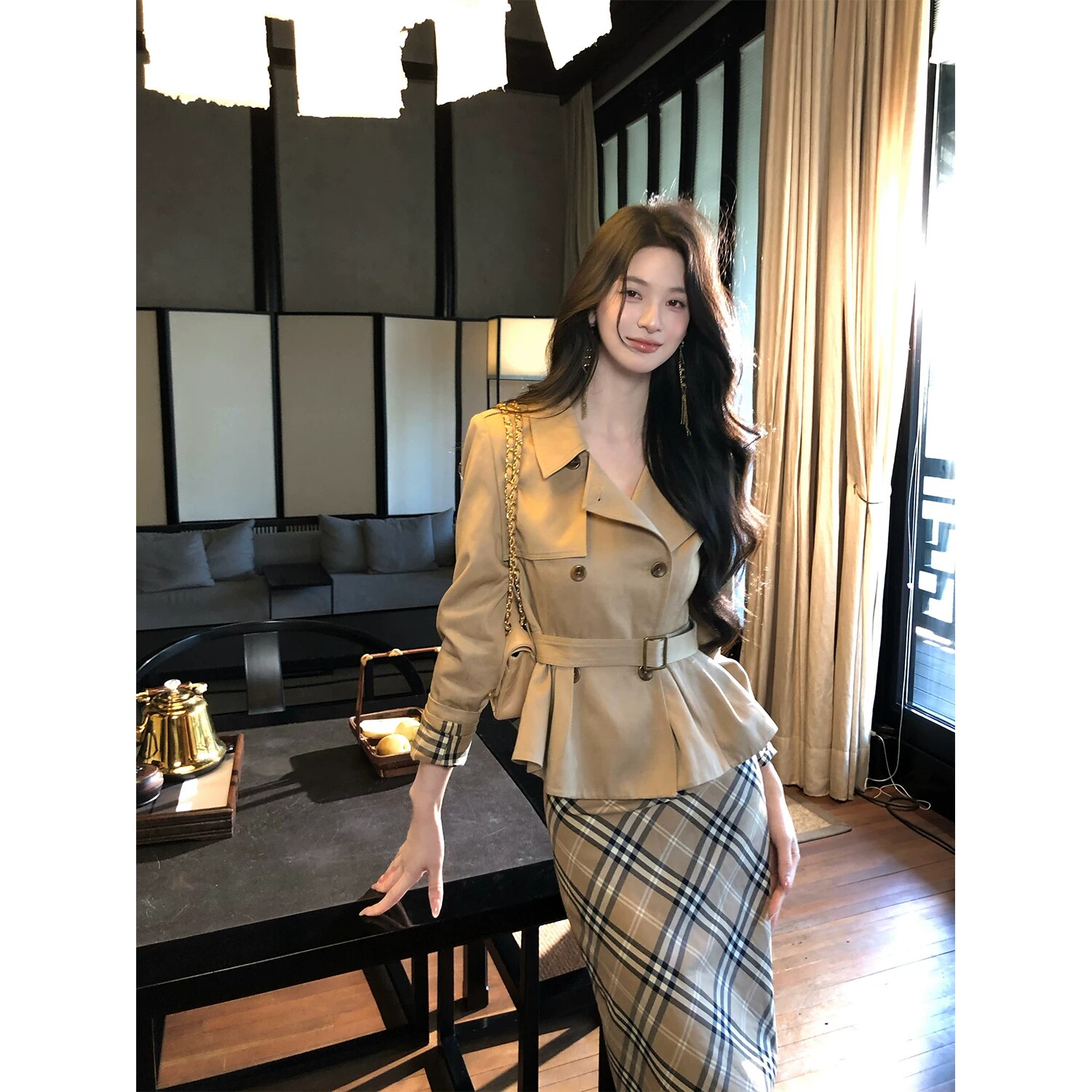 女装半岛莱赛尔棉短款风衣外套复古格子包臀半裙通勤穿搭