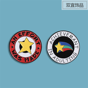 精致烤漆背包衣饰别针帽徽襟章饰品 黄色五角星圆形字母金属徽章