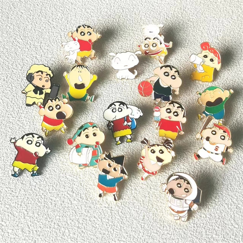 蜡笔小新系列胸针日系动漫卡通男女学生可爱百搭书包装饰别针衣饰