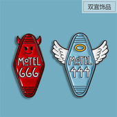 MOTEL666菱形天使翅膀金属勋章创意卡通金属勋章个性 别针包包挂件