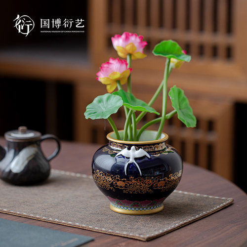 中国国家博物馆珍瓷藏春小花盆
