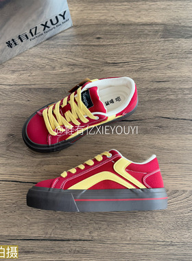 鞋有亿  2025秋冬新款鮀品复古红色情侣鞋女款百搭厚底运动板鞋子