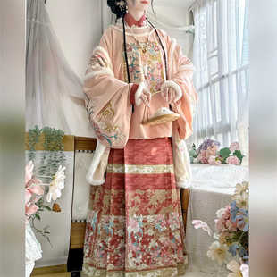 原创汉服明制圆领重工刺绣加绒冬款 清仓处理盈香凌月 墨晨烟雨